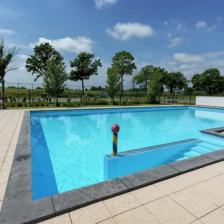 Spacious With Pool Chalet *